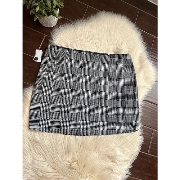 Joe Boxer black/white plaid winter wrap skirt sz 2x NWT - Picture 5 of 7